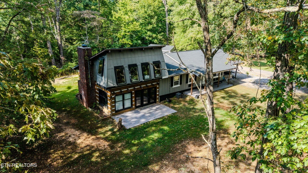 Photo of 381 Fox Cemetery Rd, Sevierville, TN 37876 (MLS # 1355379)