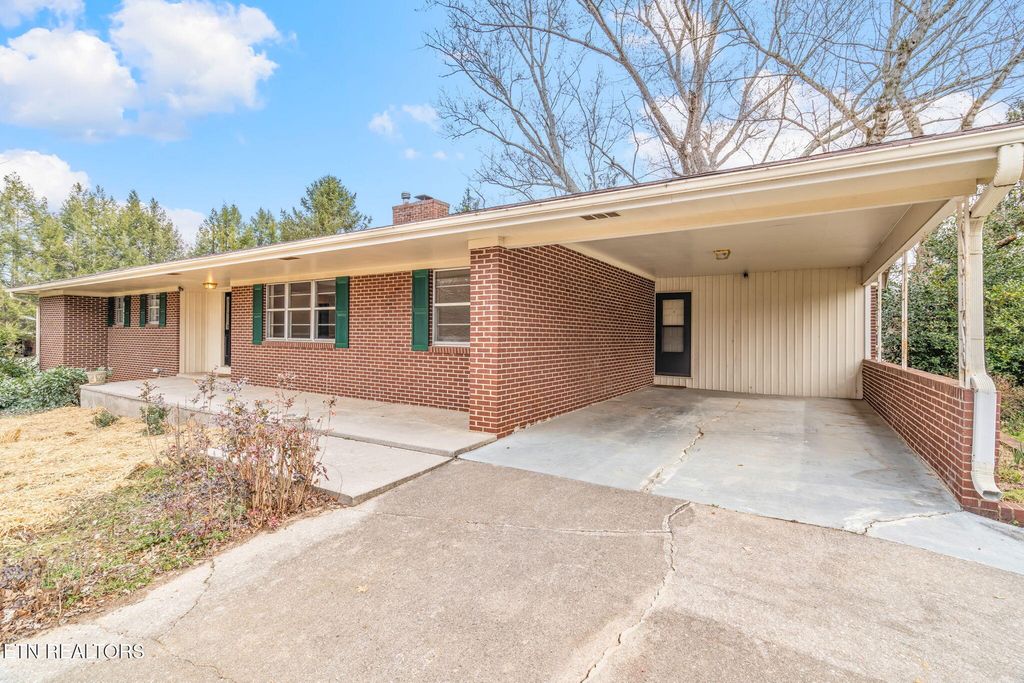 Photo of 4506 Terrace View Rd, Louisville, TN 37777 (MLS # 1292864)