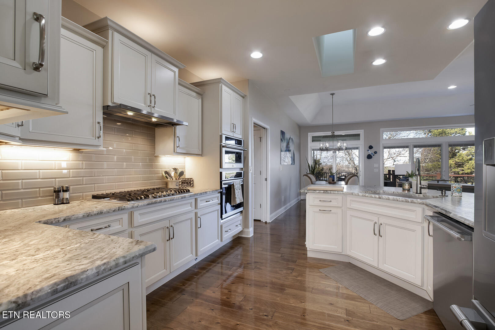 Loudon, Tennessee 37774, United States, 3 Bedrooms Bedrooms, ,2 BathroomsBathrooms,Residential,Pending,80749