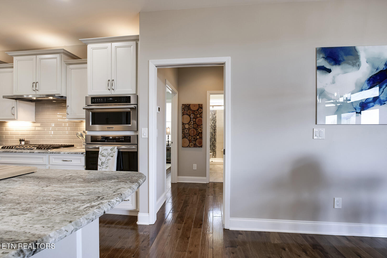 Loudon, Tennessee 37774, United States, 3 Bedrooms Bedrooms, ,2 BathroomsBathrooms,Residential,Pending,80749