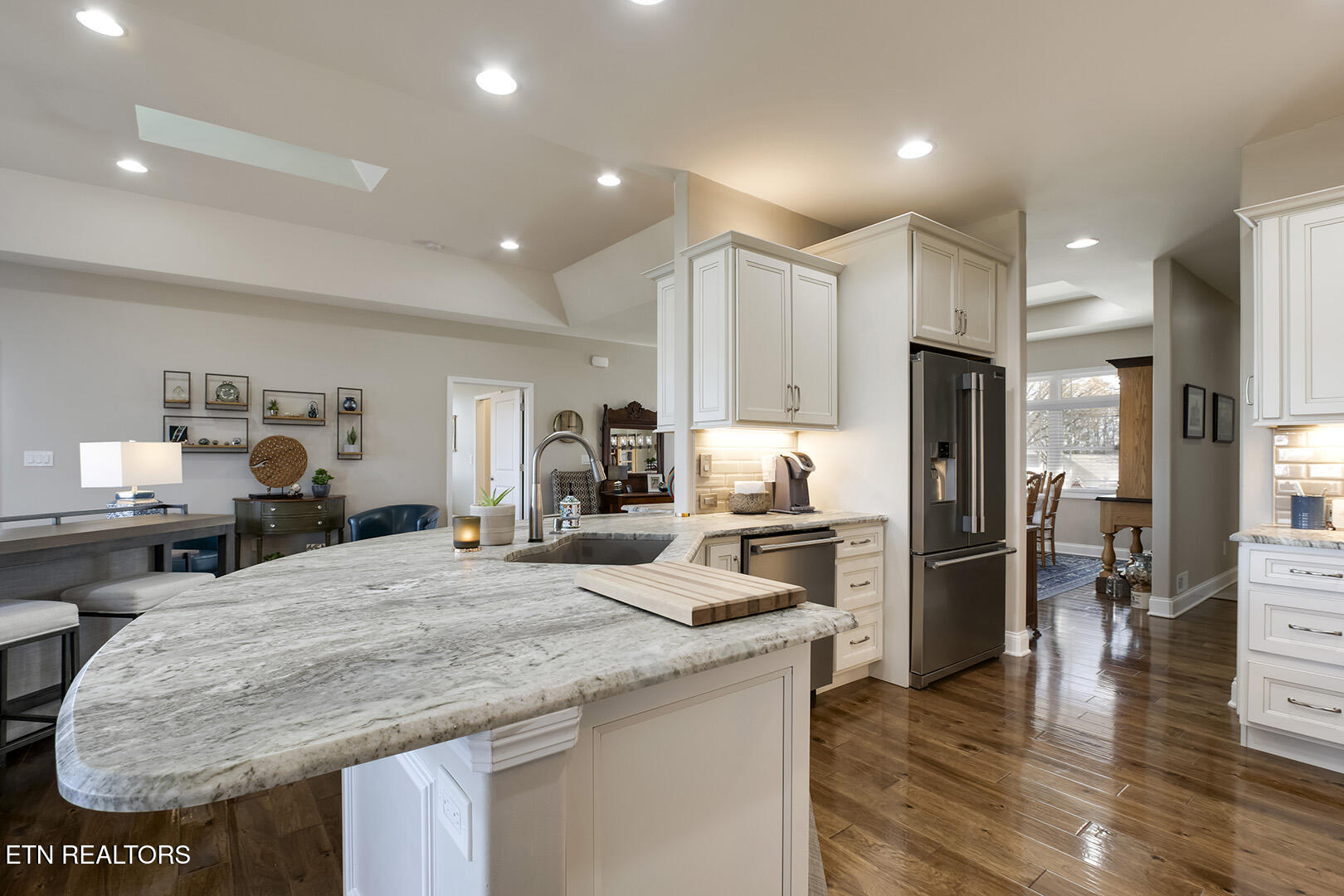 Loudon, Tennessee 37774, United States, 3 Bedrooms Bedrooms, ,2 BathroomsBathrooms,Residential,Pending,80749