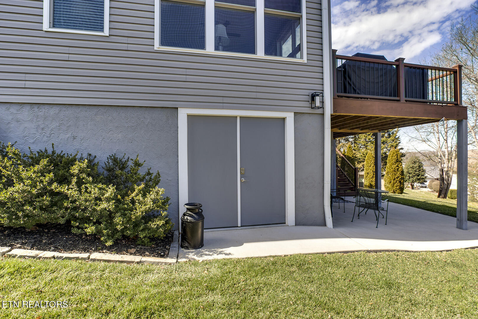 Loudon, Tennessee 37774, United States, 3 Bedrooms Bedrooms, ,2 BathroomsBathrooms,Residential,Pending,80749