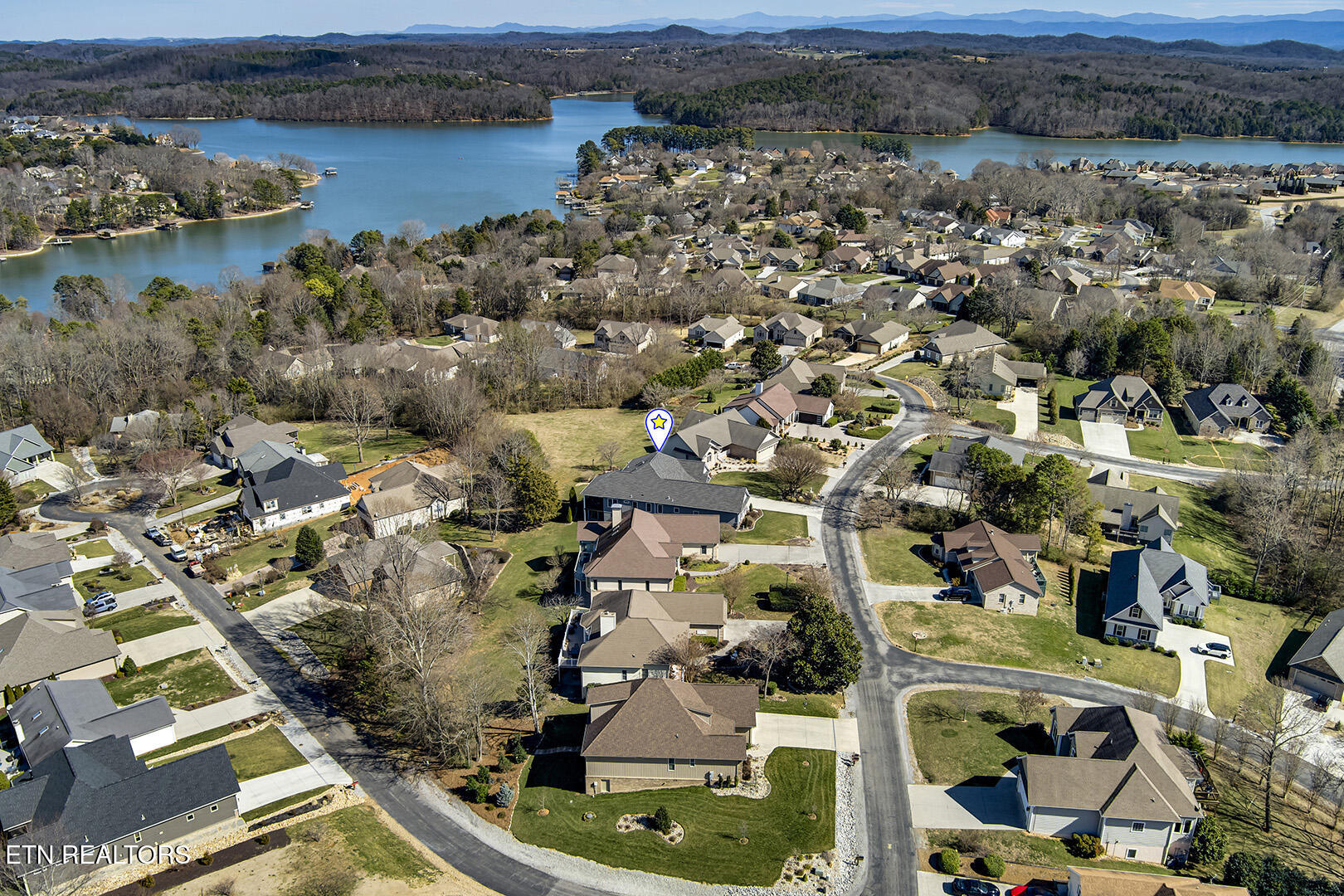 Loudon, Tennessee 37774, United States, 3 Bedrooms Bedrooms, ,2 BathroomsBathrooms,Residential,Pending,80749