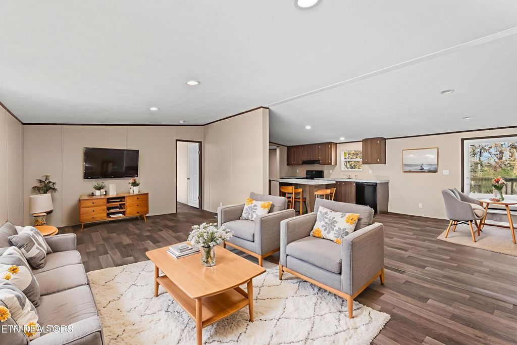 Photo of 1053 Arrowhead Drive, Newport, TN 37821 (MLS # 1321348)