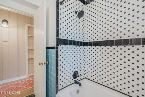 Tiny photo for 5525 Crestwood Drive, Knoxville, TN 37914 (MLS # 1336784)