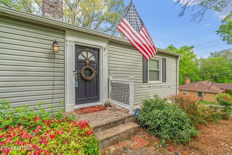 Tiny photo for 5525 Crestwood Drive, Knoxville, TN 37914 (MLS # 1336784)