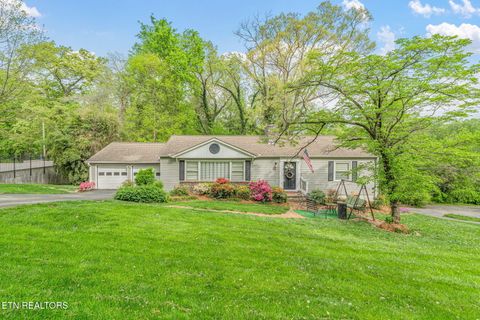 Photo of 5525 Crestwood Drive, Knoxville, TN 37914 (MLS # 1336784)