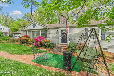Tiny photo for 5525 Crestwood Drive, Knoxville, TN 37914 (MLS # 1336784)