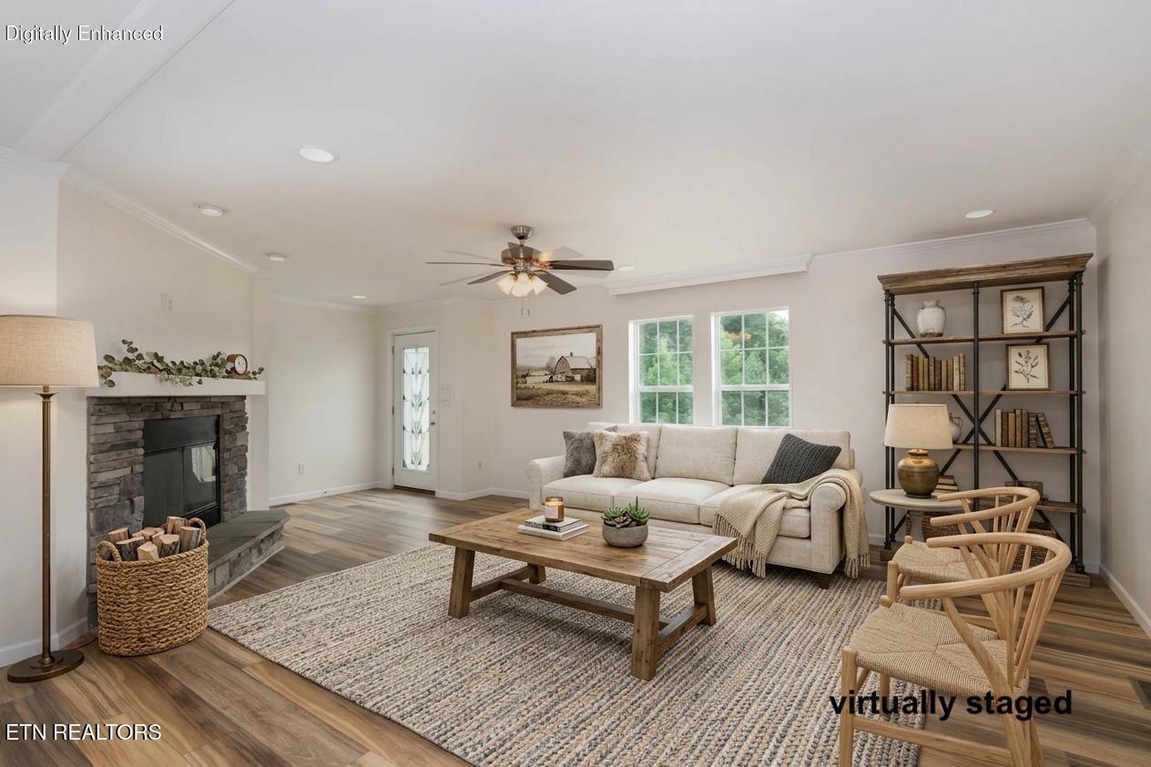 826 Sweetwater Rd