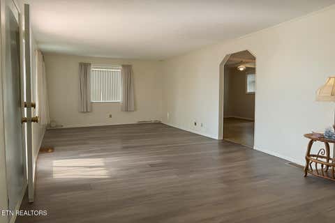 Tiny photo for 100 Church St, Loudon, TN 37774 (MLS # 1348115)