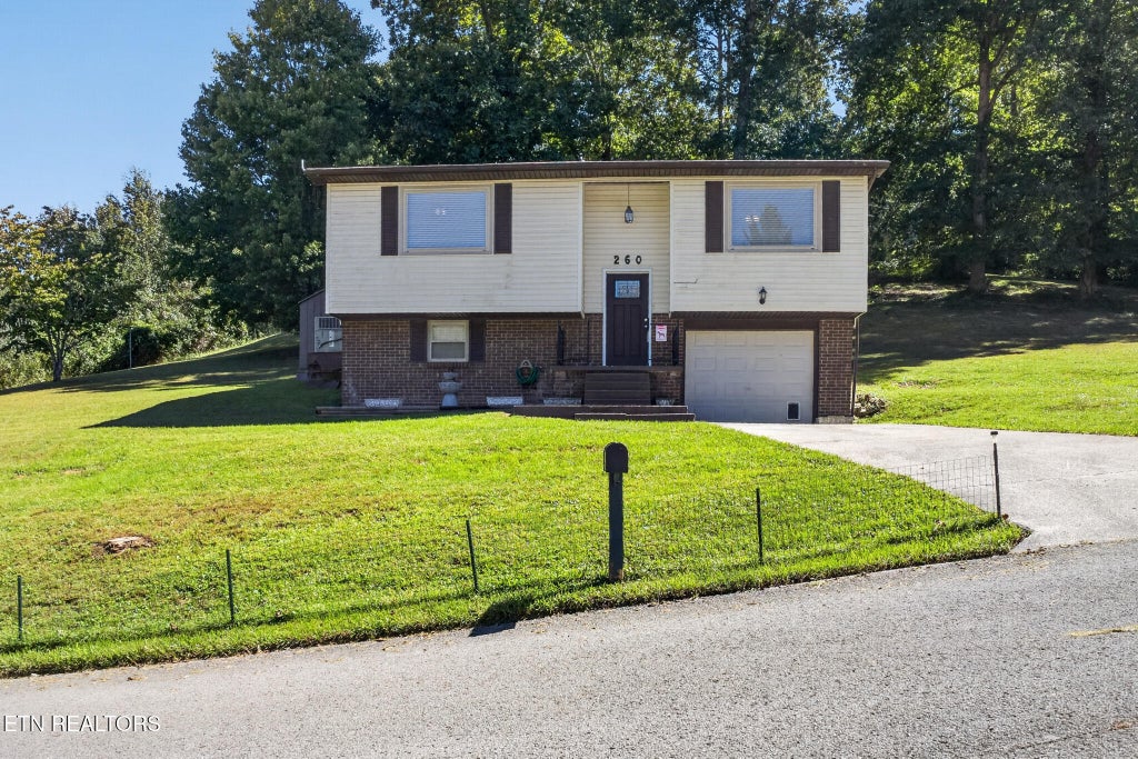 Photo of 260 Reagan St, Harrogate, TN 37752 (MLS # 1357076)