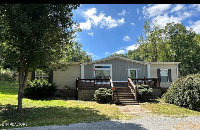 517 Collins Rd
