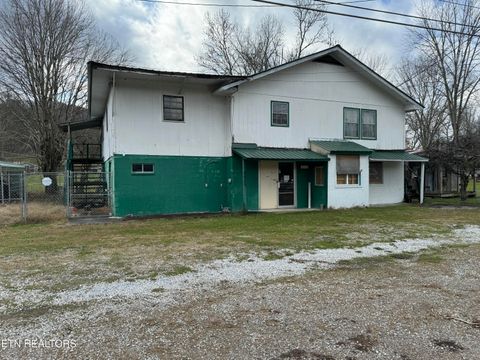 4616 Knoxville Hwy Oliver Springs TN 37840