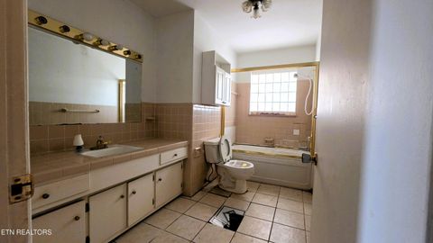 Tiny photo for 2420 Pinecrest Circle, Lenoir City, TN 37772 (MLS # 1336150)