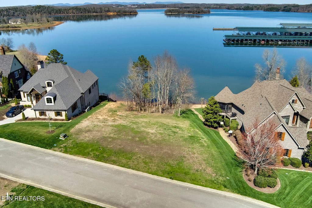 Photo of 204 Cypress Pointe Drive, Lenoir City, TN 37772 (MLS # 1255641)