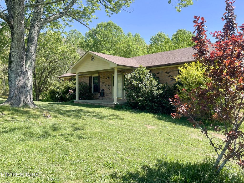 Photo of 4315 Taylors Chapel Rd, Crossville, TN 38572 (MLS # 1337731)