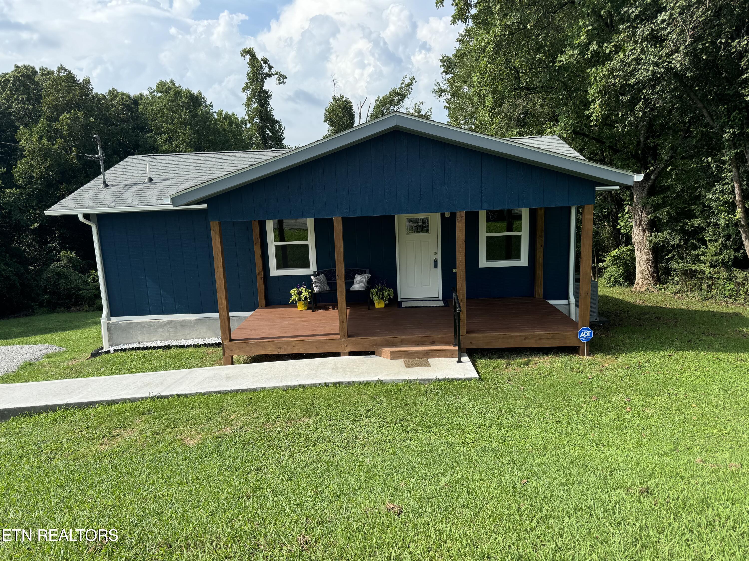 View Clinton, TN 37716 house