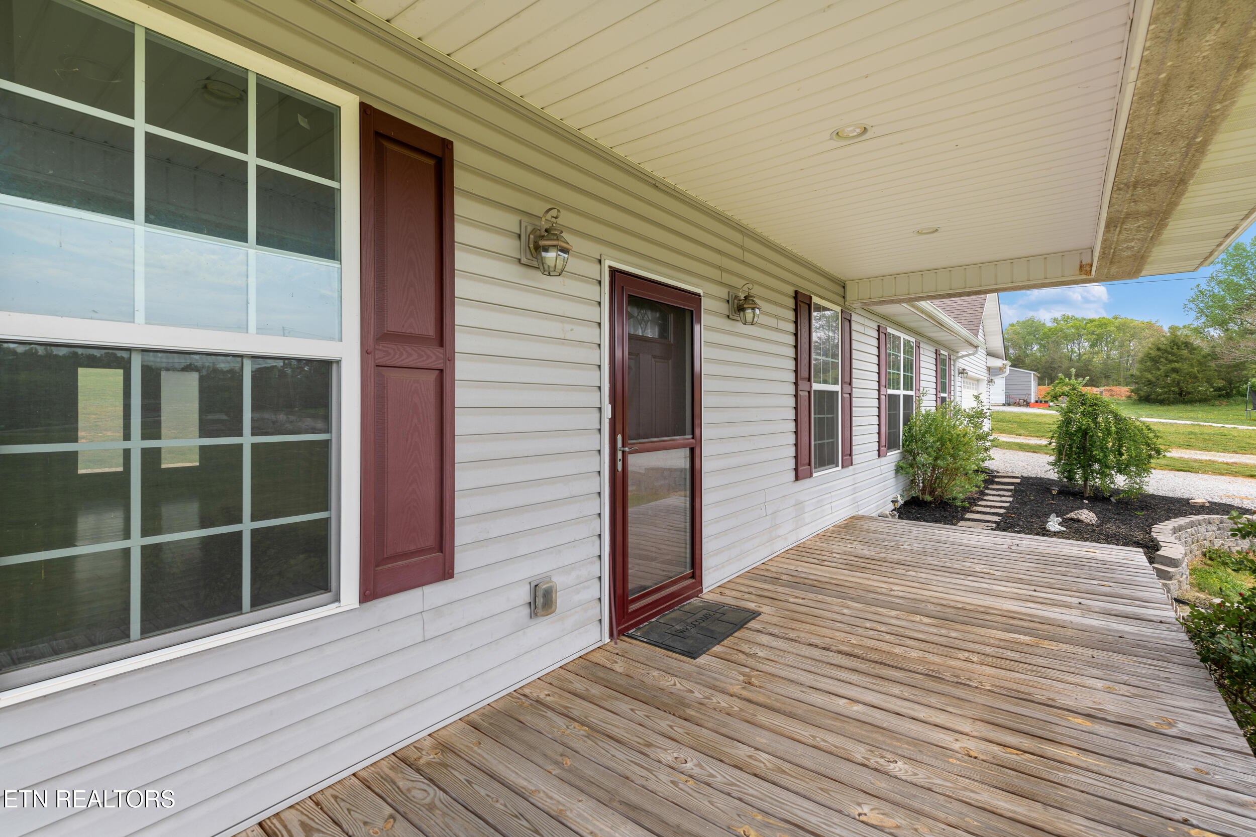 283 Red Hill Rd
