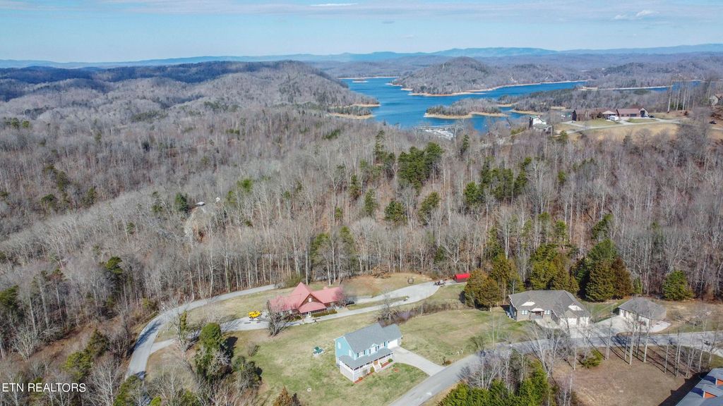 Photo of 127 Lake Ridge Drive, Maynardville, TN 37807 (MLS # 1252895)