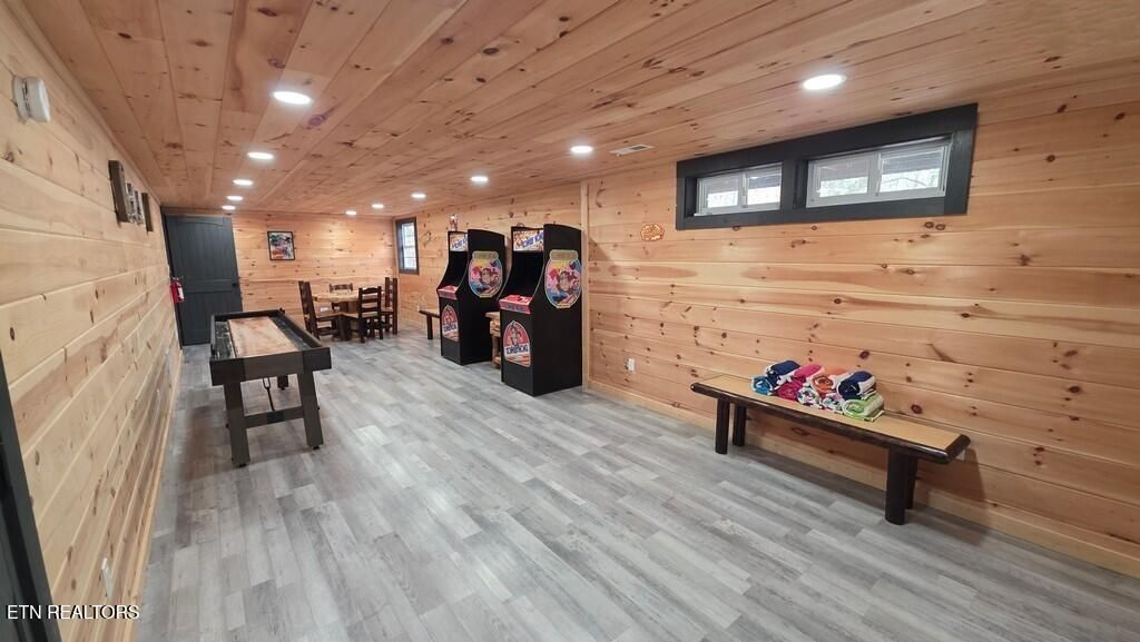 Photo of 2869 Hatcher Mountain Rd, Sevierville, TN 37862 (MLS # 1330810)