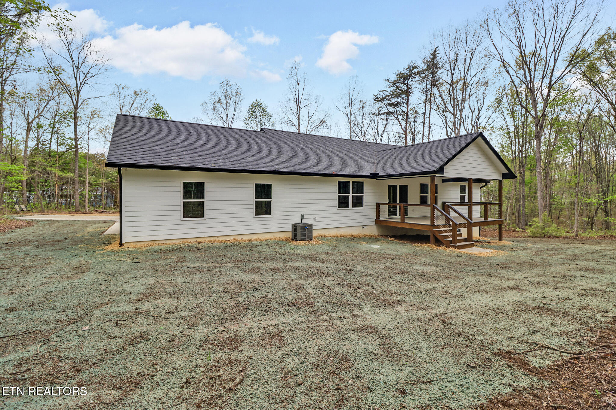 851 Riverchase Tr