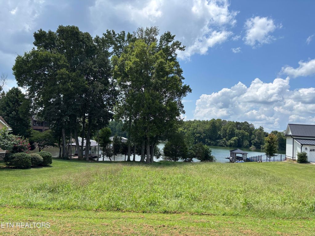 Photo of 105 Grande Harbour, Rockwood, TN 37854 (MLS # 1311859)