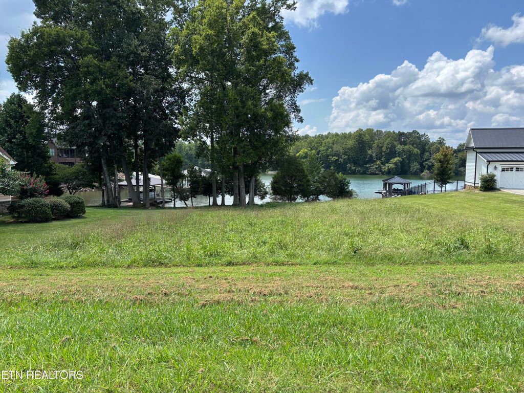 Photo of 105 Grande Harbour, Rockwood, TN 37854 (MLS # 1311859)