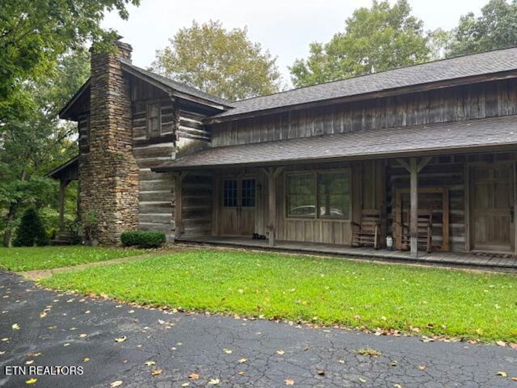 Photo of 9633 Stringtown Rd, Strawberry Plains, TN 37871 (MLS # 1314711)