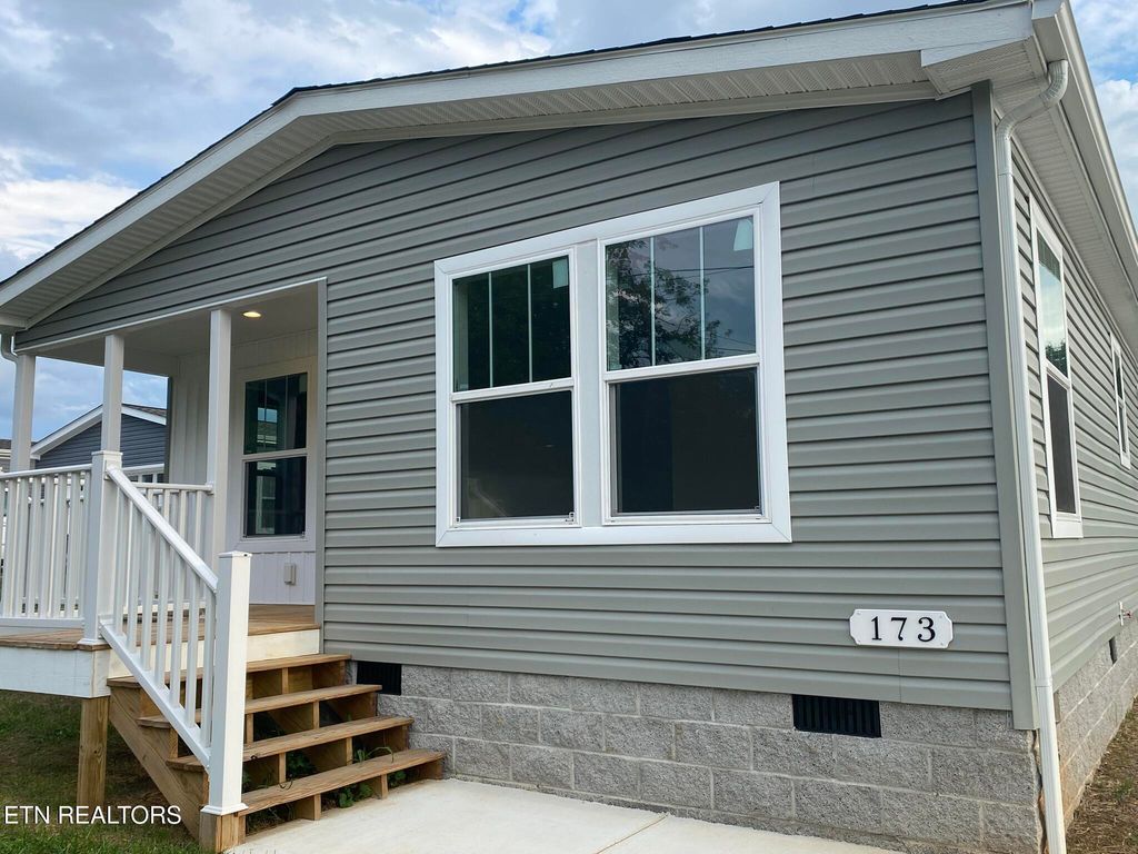 Photo of 173 Dode St, Sweetwater, TN 37874 (MLS # 1314440)