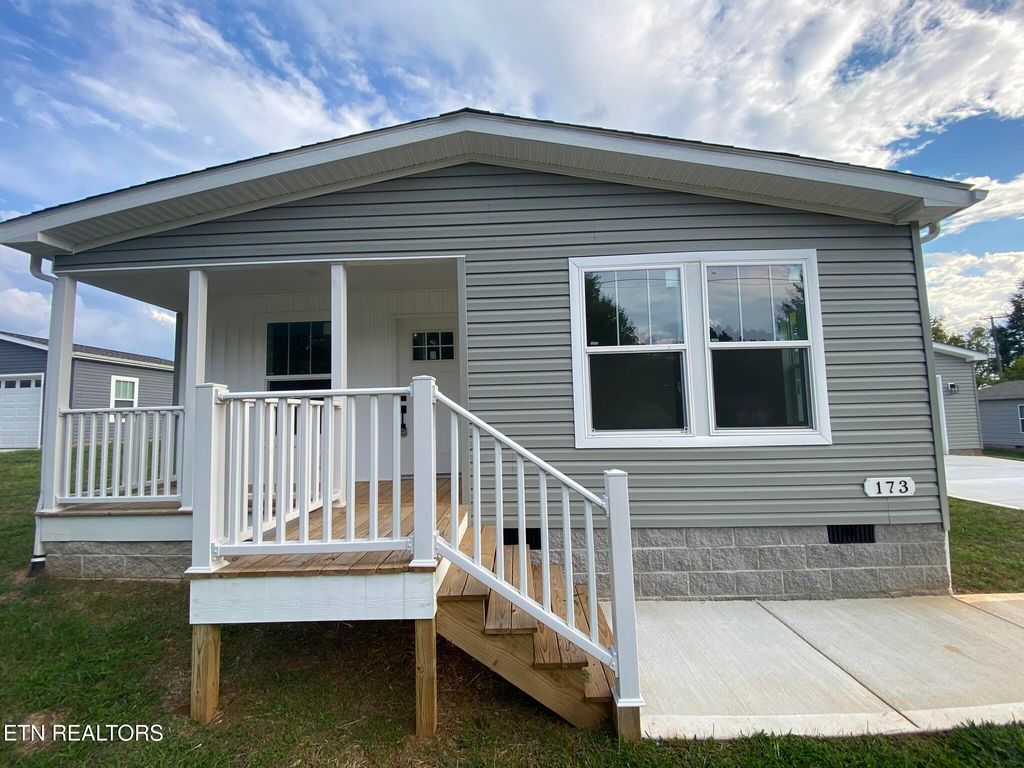 Photo of 173 Dode St, Sweetwater, TN 37874 (MLS # 1314440)