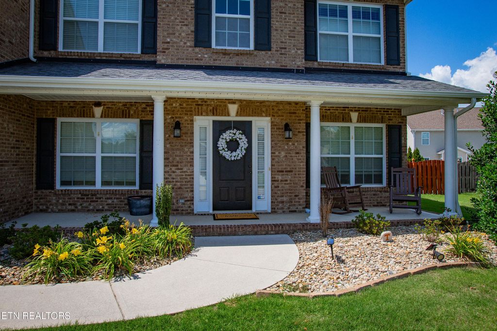 Photo of 410 Frostview Lane, Maryville, TN 37804 (MLS # 1343523)