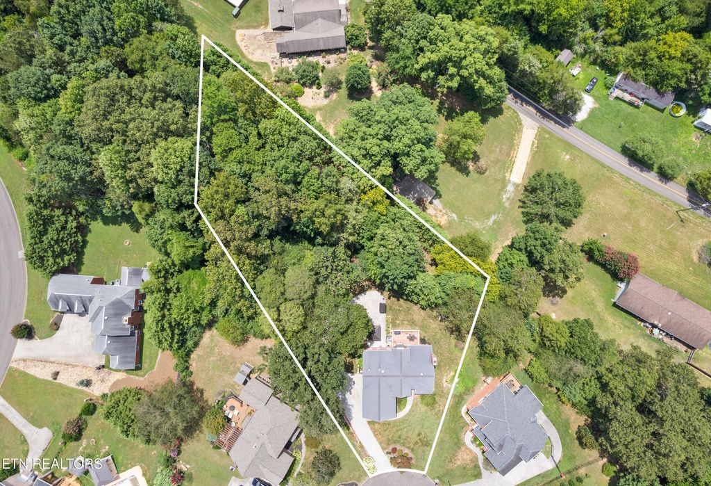 Photo of 5808 Broughton Court, Powell, TN 37849 (MLS # 1310208)