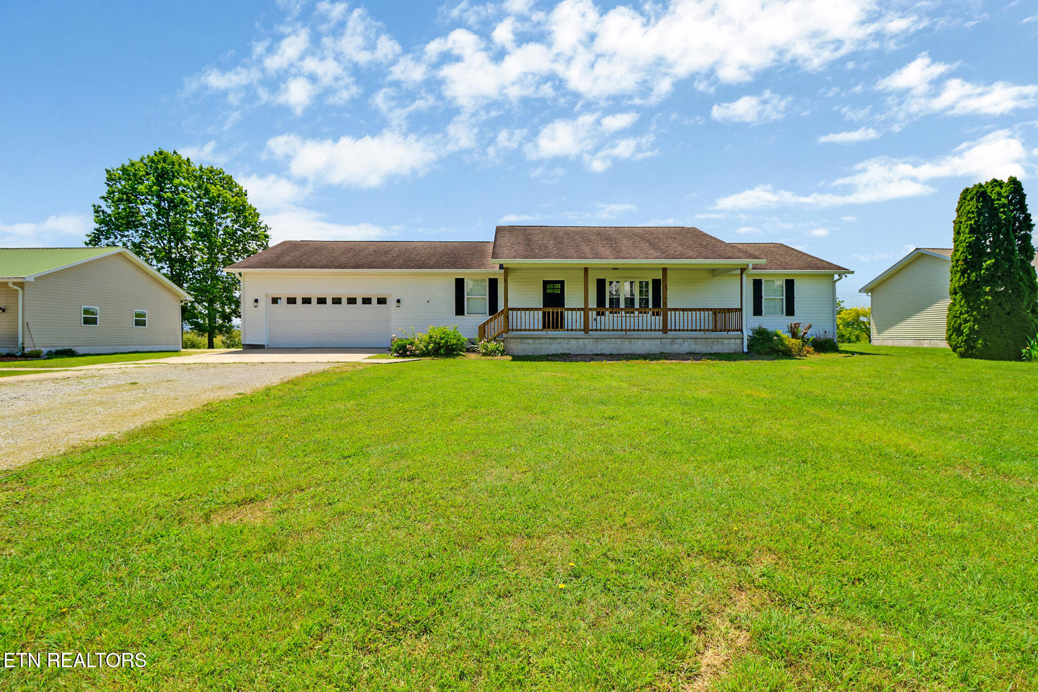 1226 Allardt Hwy
