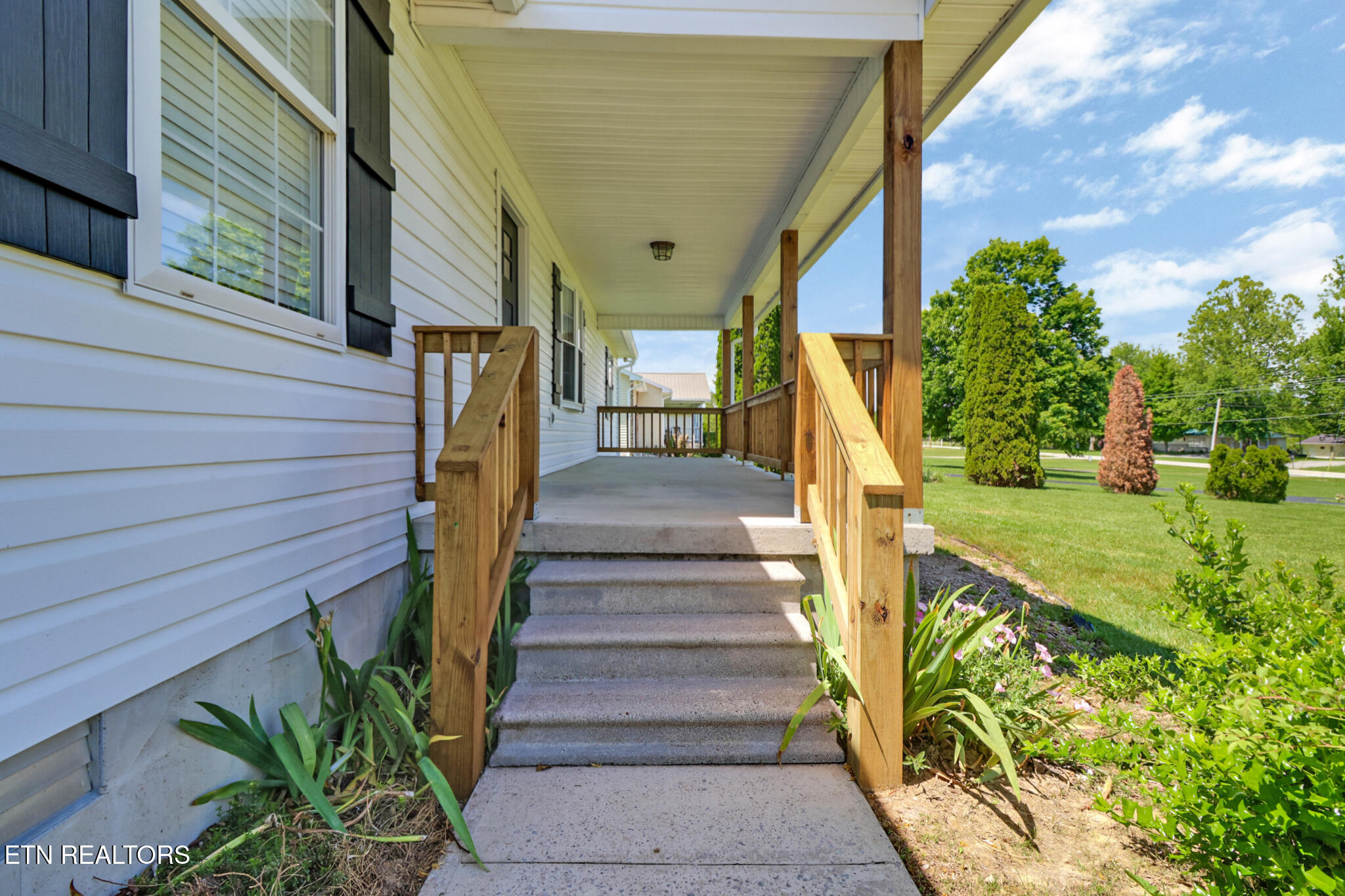 1226 Allardt Hwy