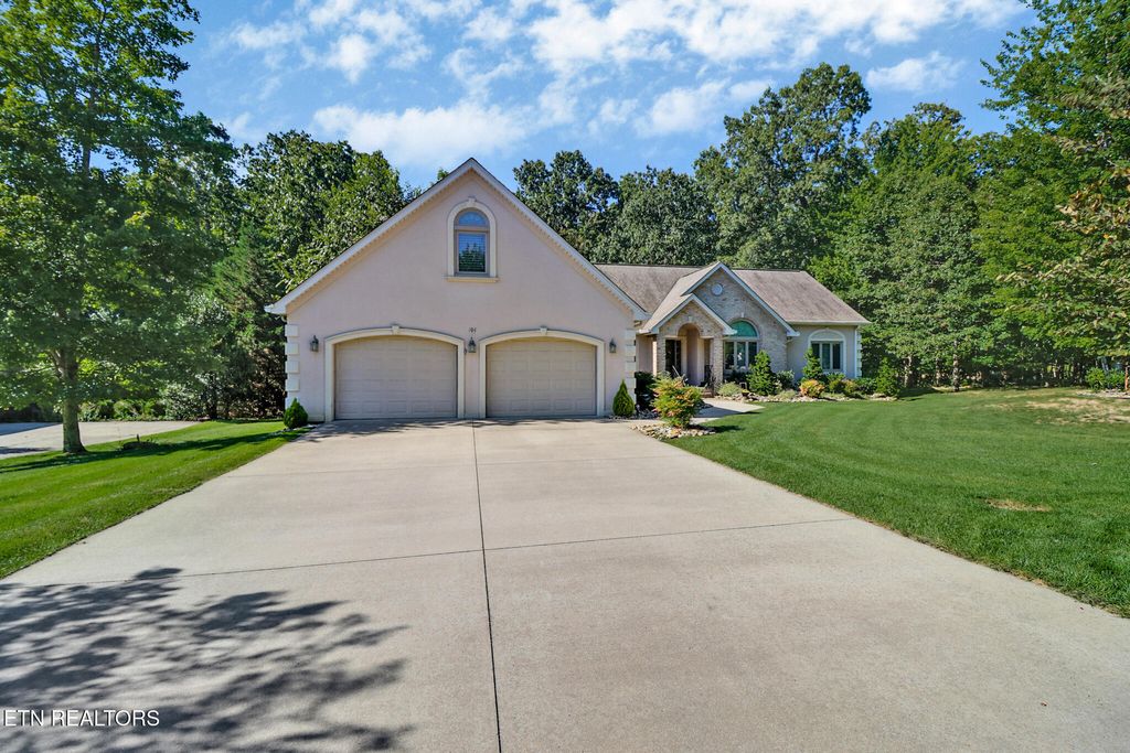 Photo of 104 Hickory Ridge Lane, Crossville, TN 38558 (MLS # 1314072)