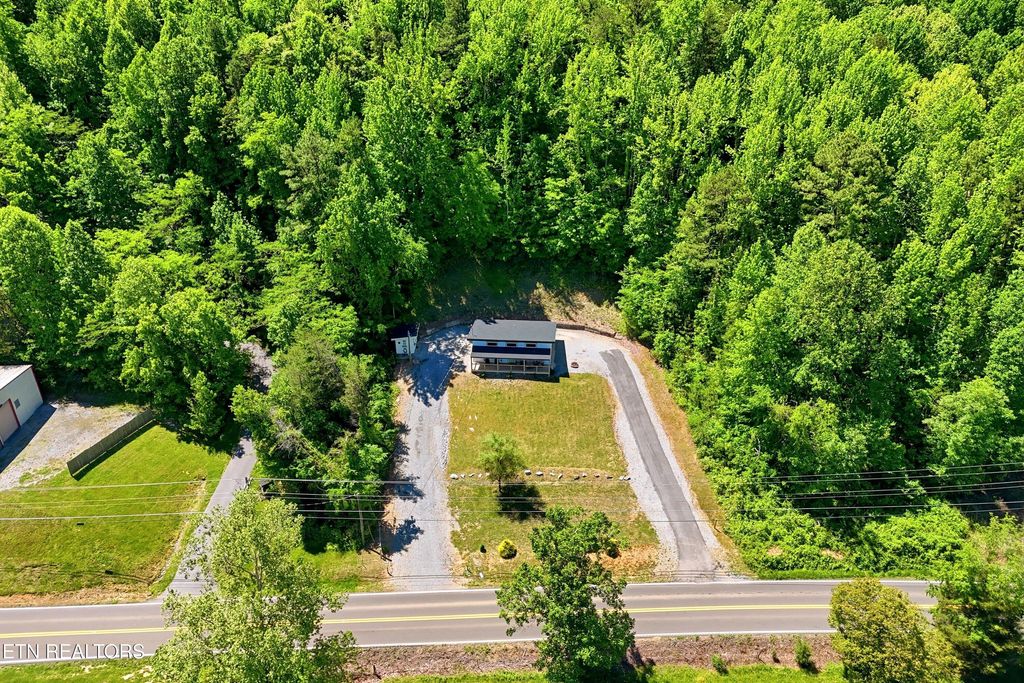 Photo of 2540 Pittman Center Rd, Sevierville, TN 37876 (MLS # 1339853)