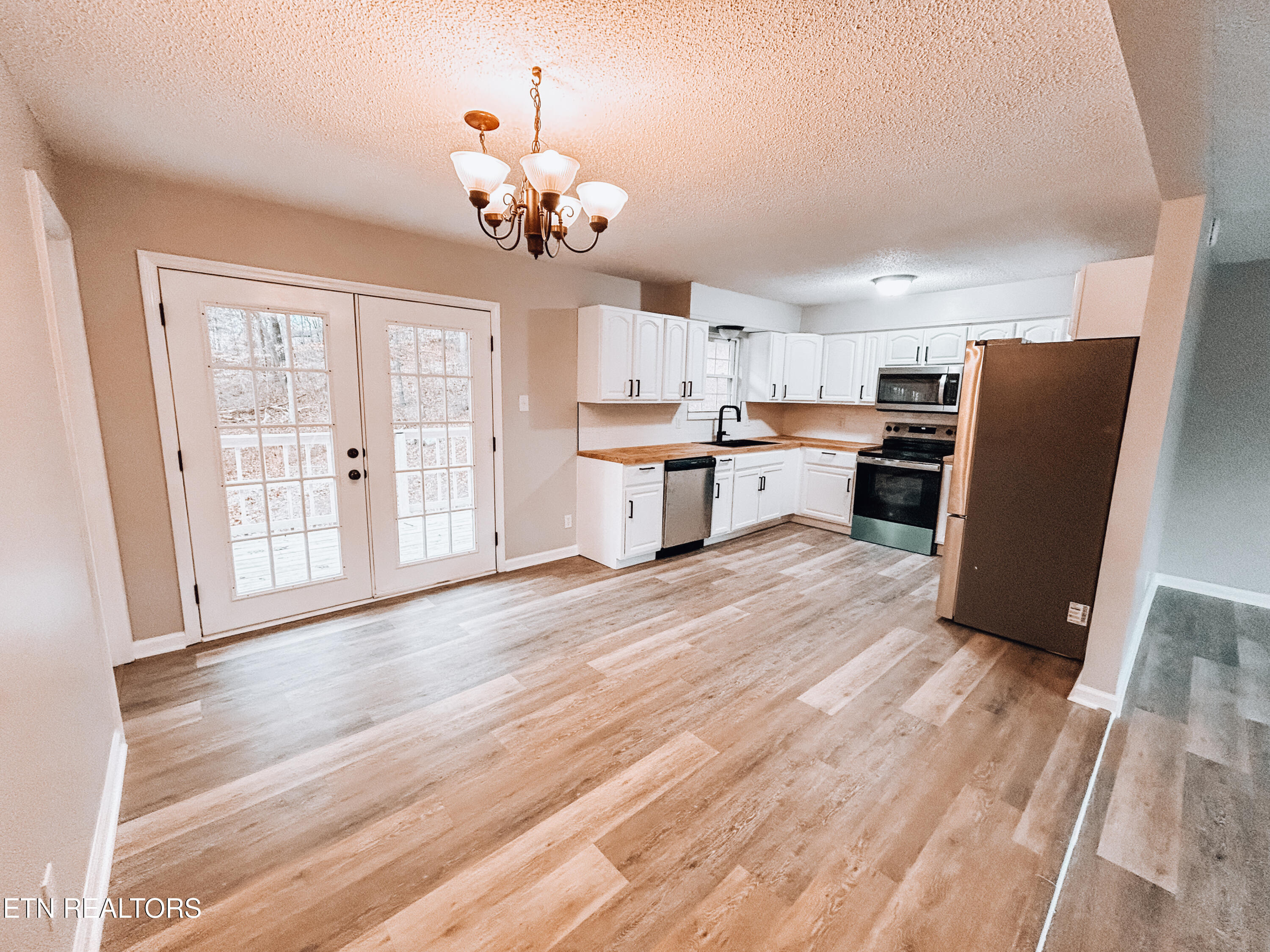 728 Black Forest Drive