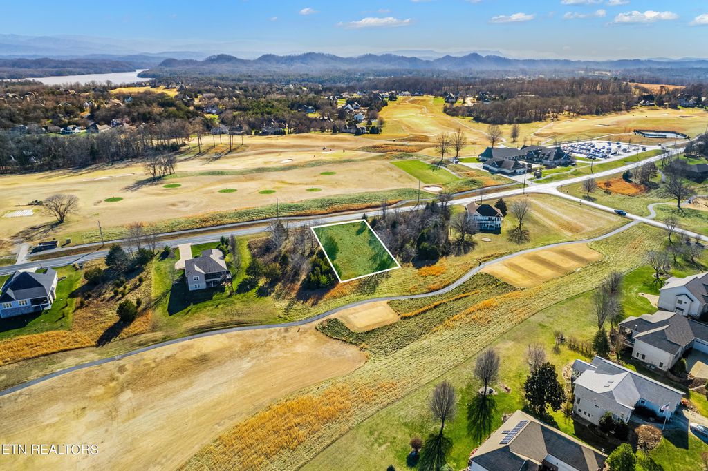 Photo of 415 Kahite Tr, Vonore, TN 37885 (MLS # 1274400)