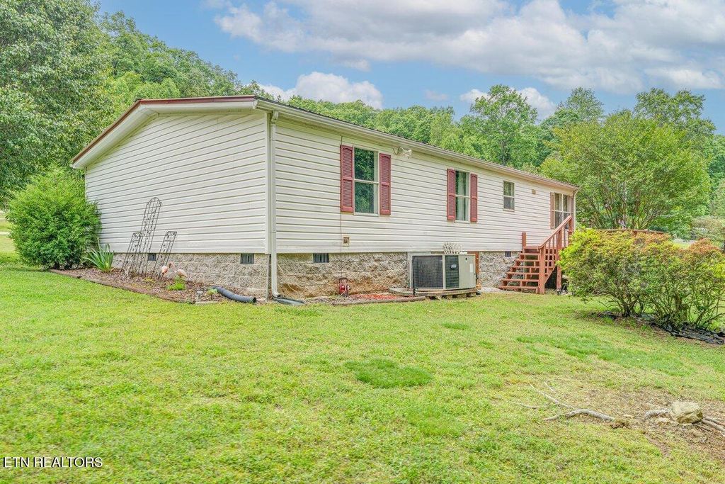 Photo of 199 ALLISON Drive, Harriman, TN 37748 (MLS # 1300782)