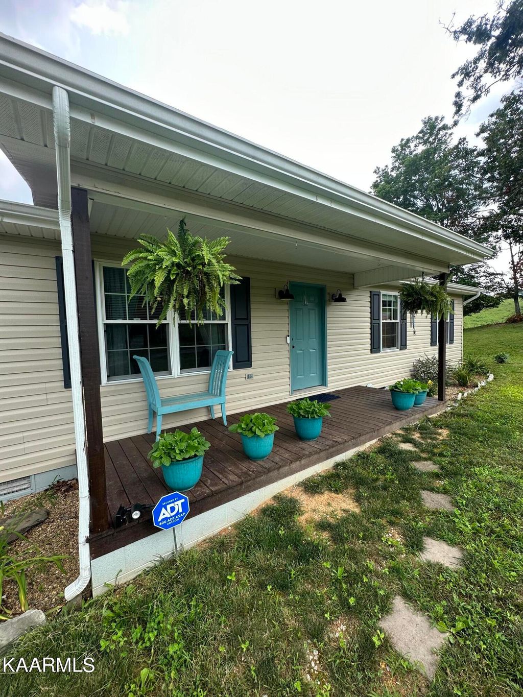Photo of 200 Murphy Mill Rd, Tazewell, TN 37879 (MLS # 1233579)