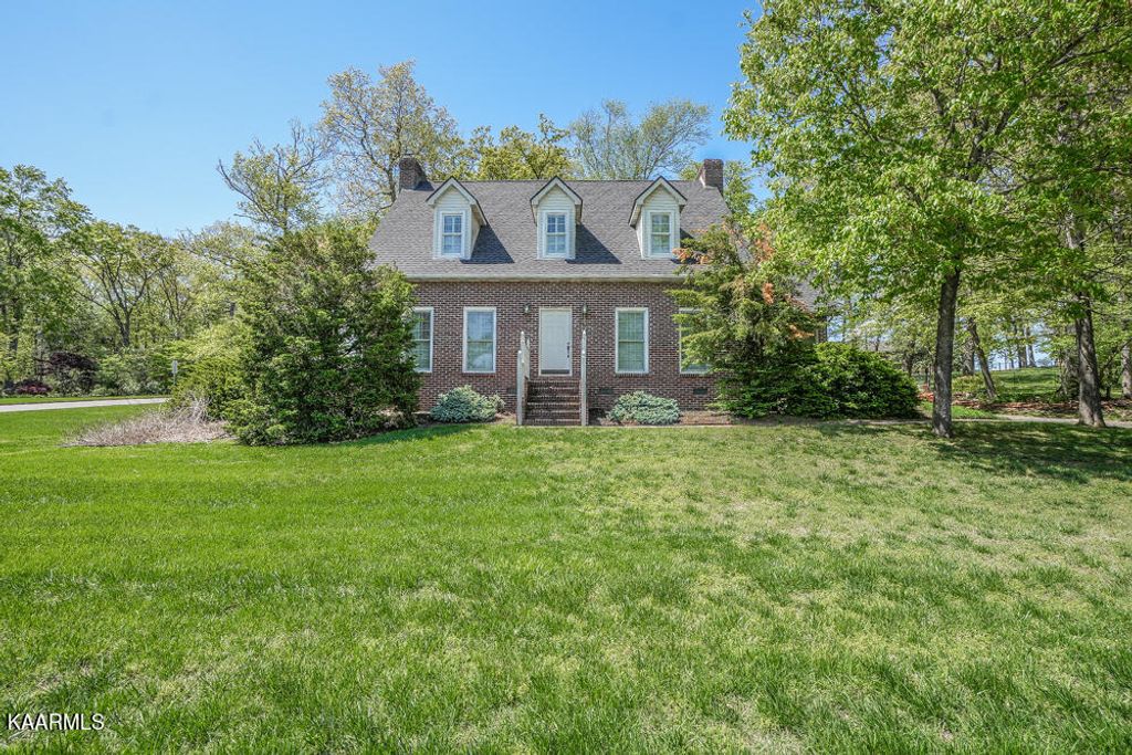 Photo of 1861 Peppertree Drive, Alcoa, TN 37701 (MLS # 1224168)