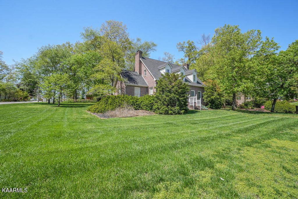 Photo of 1861 Peppertree Drive, Alcoa, TN 37701 (MLS # 1224168)