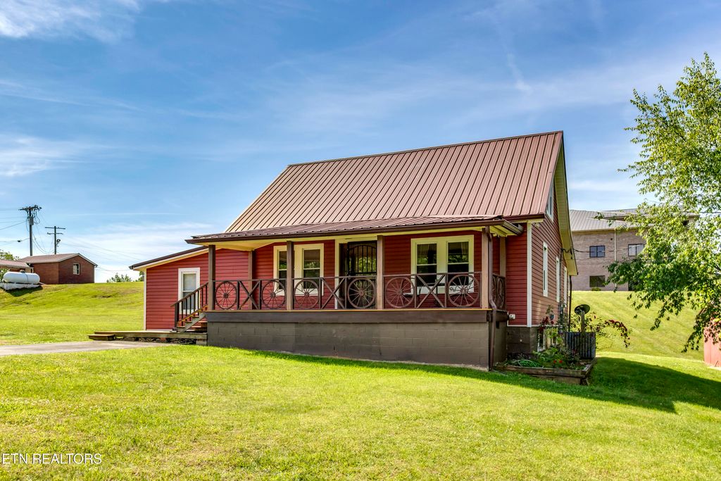 Photo of 1918 Sweetwater Vonore Rd, Sweetwater, TN 37874 (MLS # 1340093)