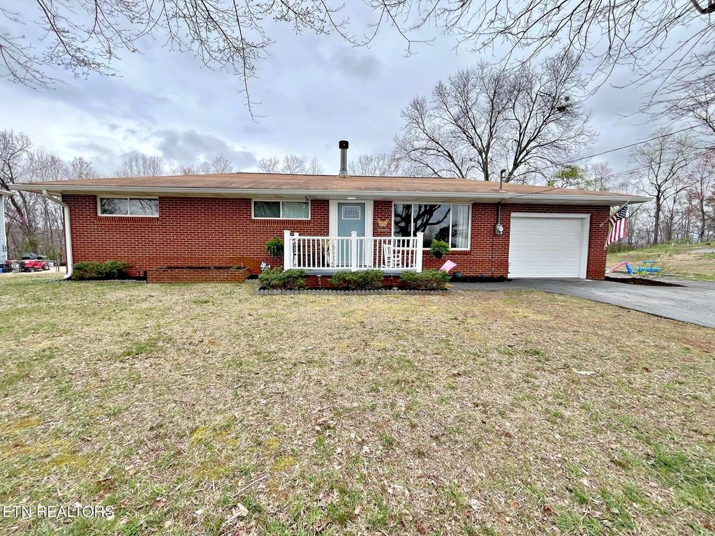 Photo of 606 Skyline View Lane, Harriman, TN 37748 (MLS # 1294080)