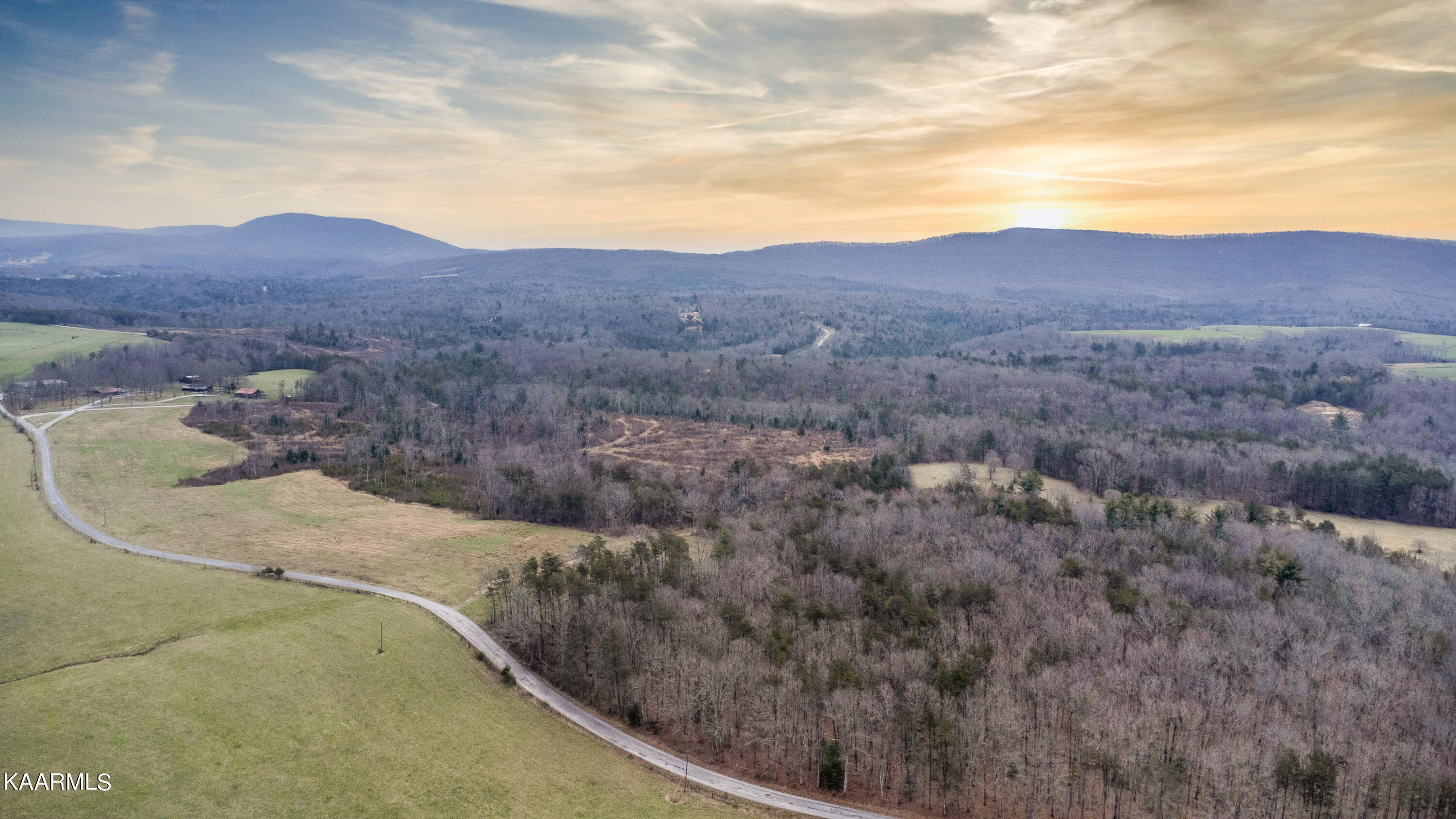 View Crossville, TN 38555 land