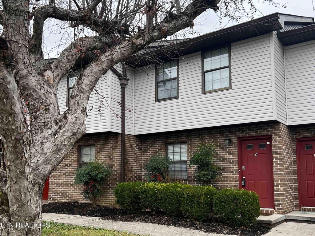 Photo of 7304 Old Clinton Pike, Knoxville, TN 37921 (MLS # 1337365)