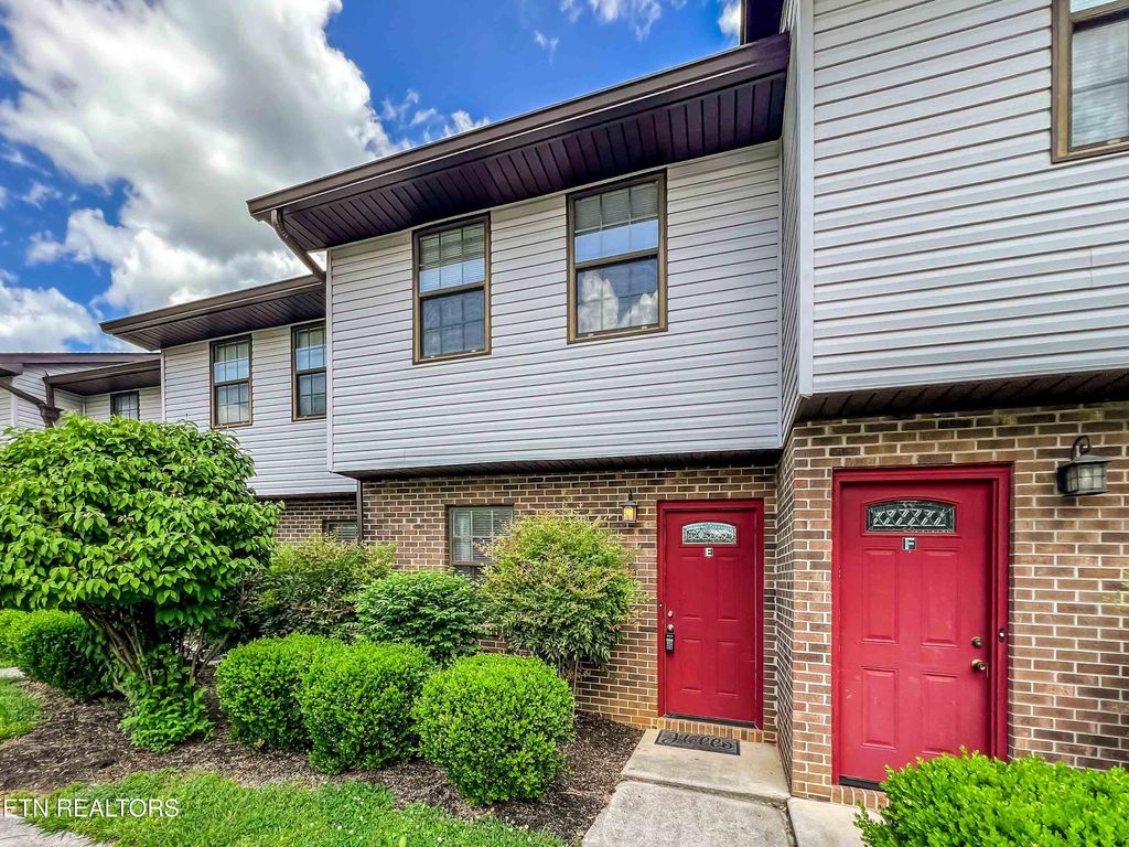 Photo of 7304 Old Clinton Pike, Knoxville, TN 37921 (MLS # 1337365)