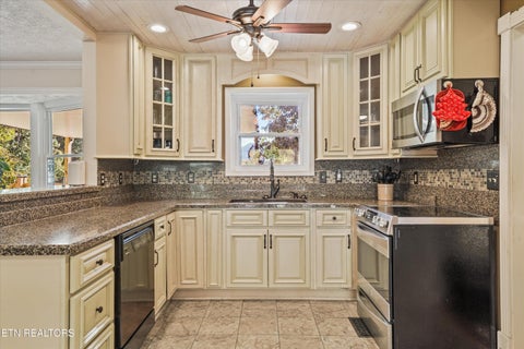 Tiny photo for 10340 Washington Pike, Corryton, TN 37721 (MLS # 1360482)