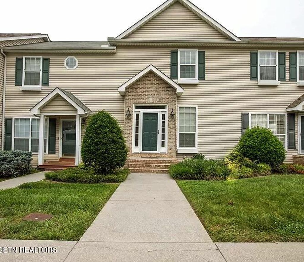 Photo of 312 Queen Victoria Way, Knoxville, TN 37934 (MLS # 1335807)