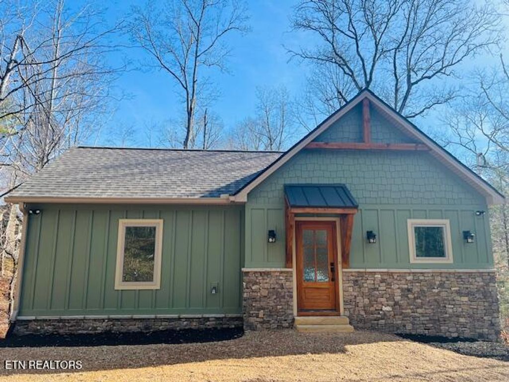 Photo of 405 Laurel Trace Rd, Townsend, TN 37882 (MLS # 1323141)